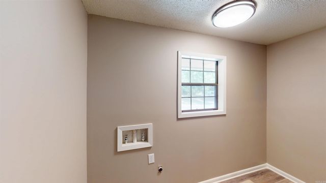 911 Roselee Drive, Paragould, AR 72450