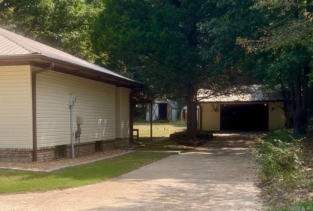 911 Roselee Drive, Paragould, AR 72450