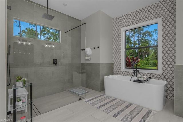 2286 2nd AVE SE, Naples, FL 34117