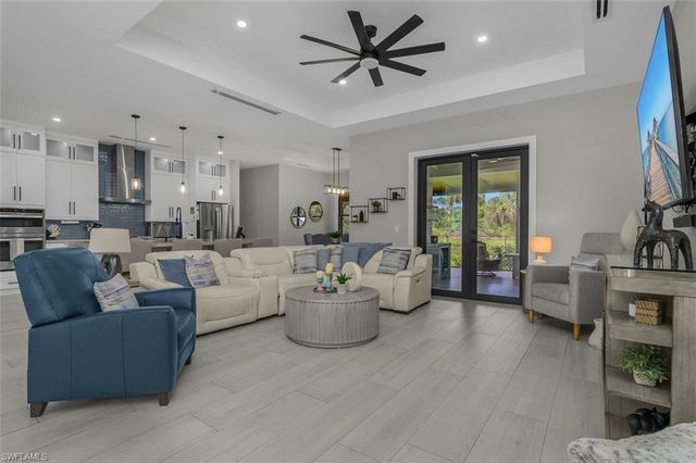 2286 2nd AVE SE, Naples, FL 34117