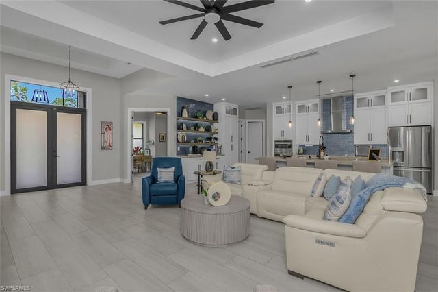 2286 2nd AVE SE, Naples, FL 34117