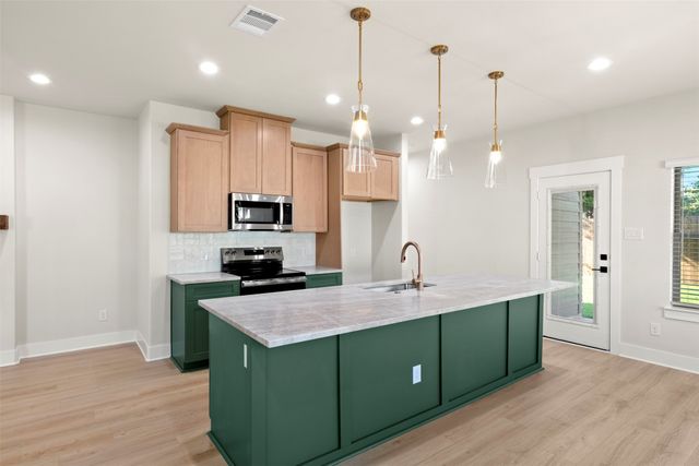 613 Escovedo Drive, Italy, TX 76651