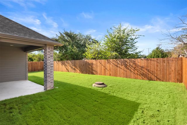 613 Escovedo Drive, Italy, TX 76651