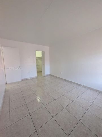 6850 W 14th Ct 24C, Hialeah, FL 33014
