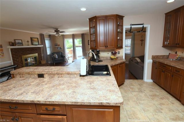 5181 Eagle Run RD, Virginia Beach, VA 23464