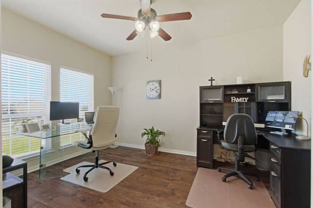 109 Heritage Parkway W, Decatur, TX 76234