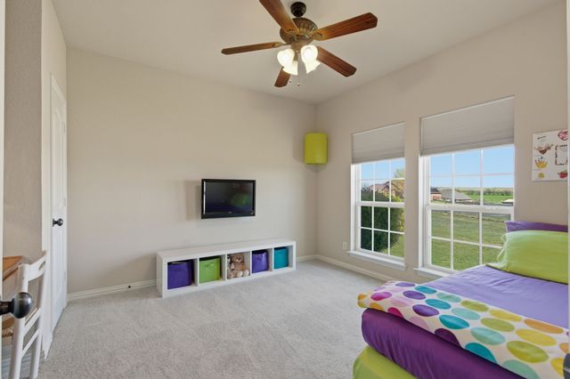 109 Heritage Parkway W, Decatur, TX 76234