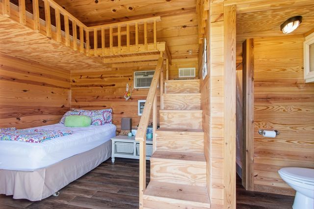 109 Heritage Parkway W, Decatur, TX 76234