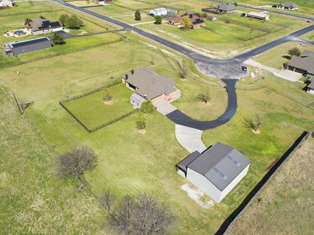 109 Heritage Parkway W, Decatur, TX 76234
