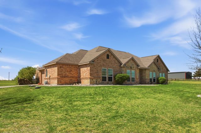 109 Heritage Parkway W, Decatur, TX 76234