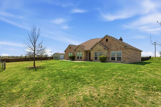 109 Heritage Parkway W, Decatur, TX 76234