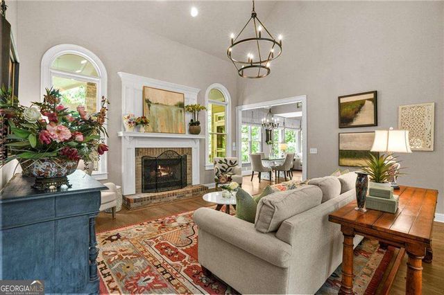 509 Crested Hawk Ridge, Canton, GA 30114
