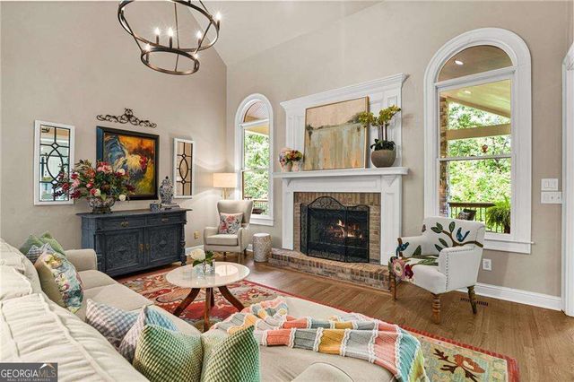 509 Crested Hawk Ridge, Canton, GA 30114