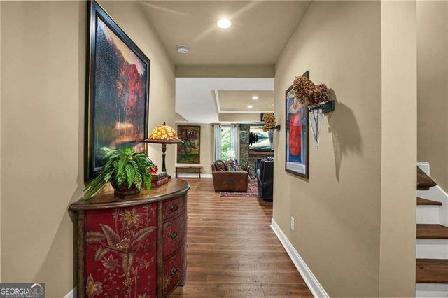 509 Crested Hawk Ridge, Canton, GA 30114