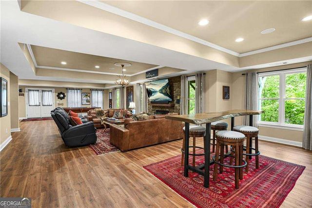 509 Crested Hawk Ridge, Canton, GA 30114