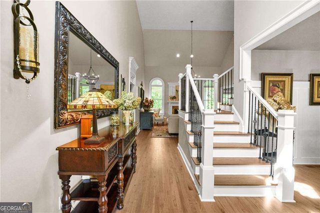 509 Crested Hawk Ridge, Canton, GA 30114