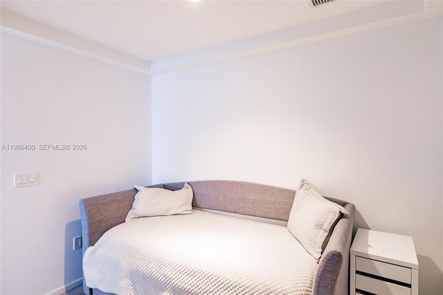 801 S Miami Ave 3703, Miami, FL 33130