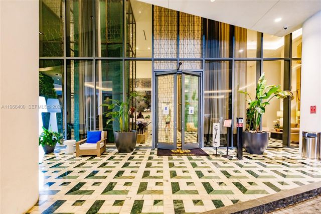 801 S Miami Ave 3703, Miami, FL 33130