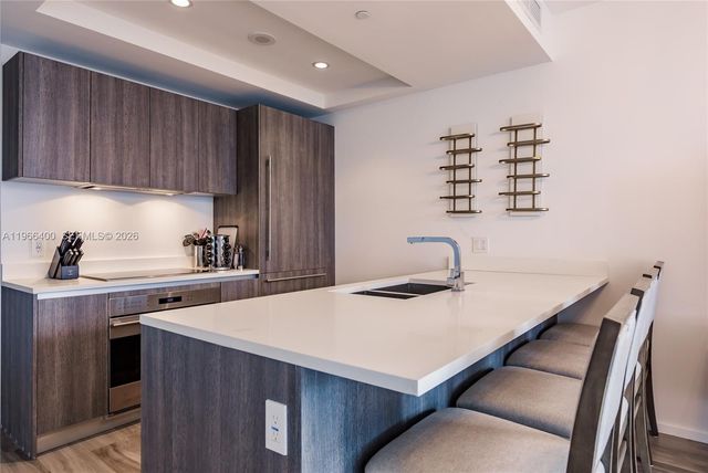 801 S Miami Ave 3703, Miami, FL 33130