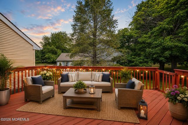 170 Colony Lane, Manalapan, NJ 07726