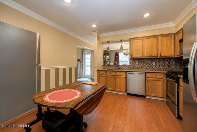 170 Colony Lane, Manalapan, NJ 07726