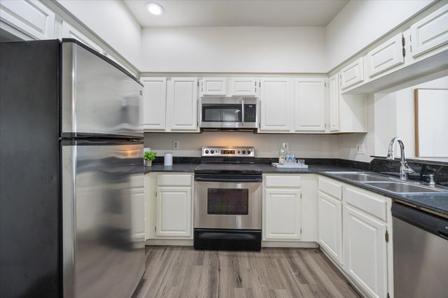 14400 Montfort Drive 503, Dallas, TX 75254