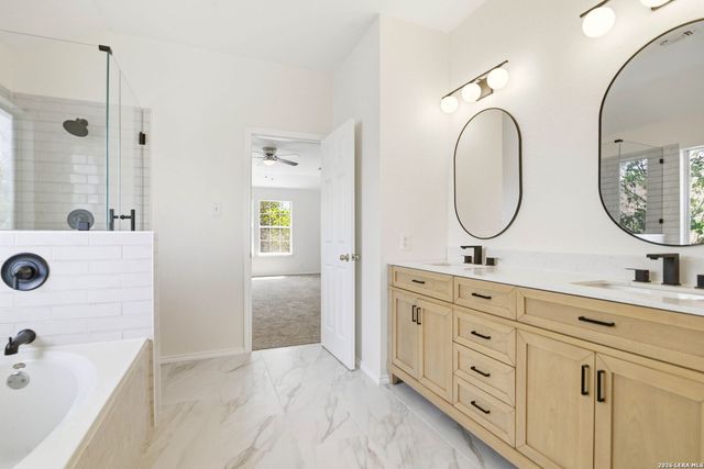 3445 Whisper Bluff, Schertz, TX 78108