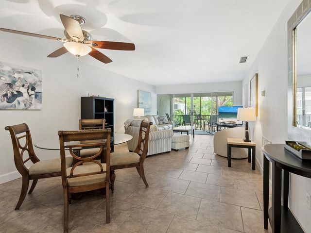 5207 WEDGEWOOD LANE 16, Sarasota, FL 34235