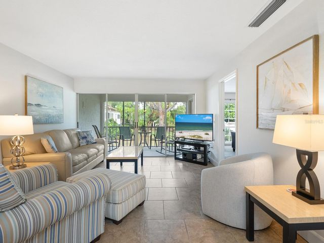 5207 WEDGEWOOD LANE 16, Sarasota, FL 34235