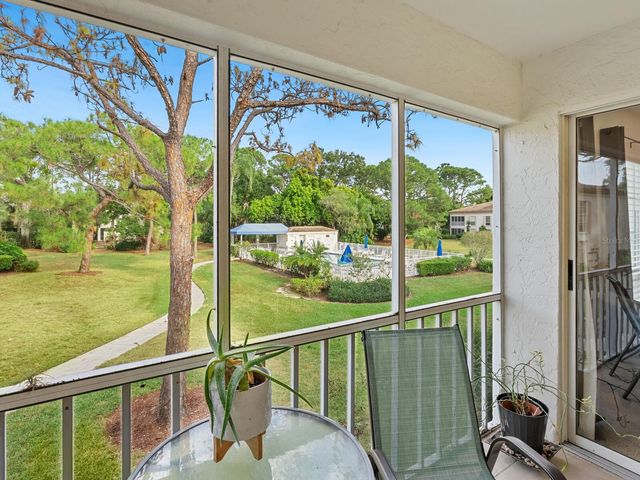 5207 WEDGEWOOD LANE 16, Sarasota, FL 34235