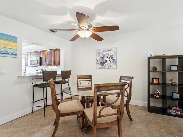 5207 WEDGEWOOD LANE 16, Sarasota, FL 34235