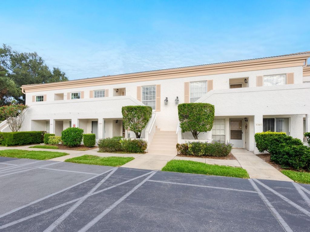 5207 WEDGEWOOD LANE 16, Sarasota, FL 34235