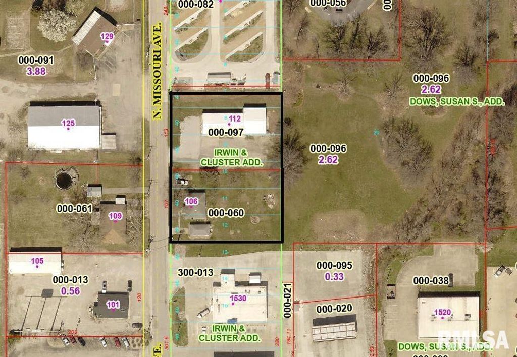 Image 12 of property listing at 112 N MISSOURI Avenue, Salem, IL 62881