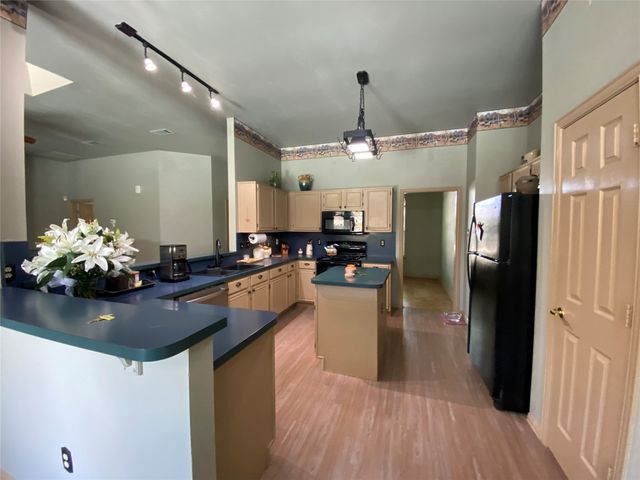 1520 Valerie Drive, Cedar Hill, TX 75104