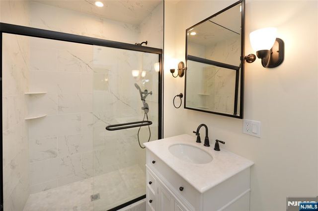 42 Park Avenue, Allendale, NJ 07401
