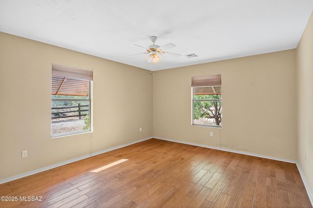 1171 S Vía Coyote, Benson, AZ 85602