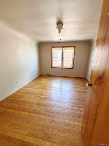1532 Superior Boulevard, Wyandotte, MI 48192