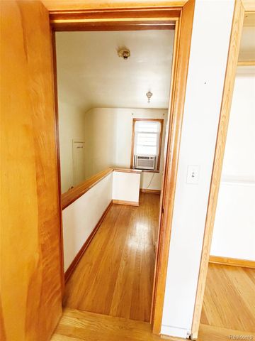 1532 Superior Boulevard, Wyandotte, MI 48192