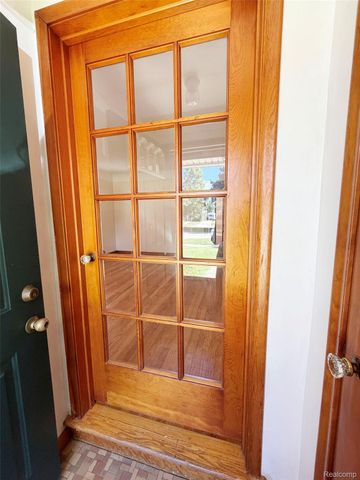 1532 Superior Boulevard, Wyandotte, MI 48192