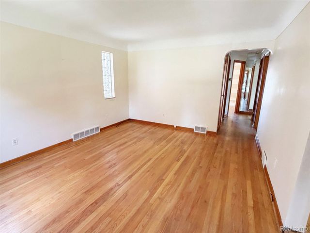 1532 Superior Boulevard, Wyandotte, MI 48192