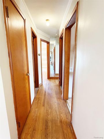 1532 Superior Boulevard, Wyandotte, MI 48192