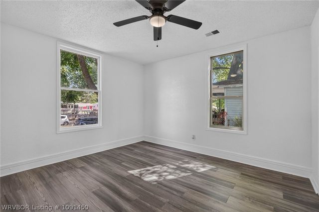 2704 N J Street, Fort Smith, AR 72901
