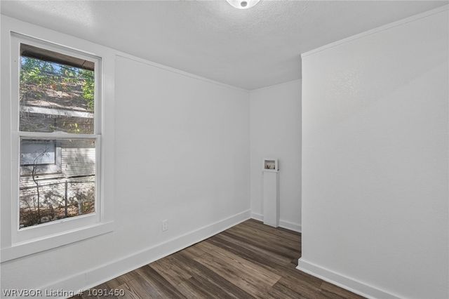 2704 N J Street, Fort Smith, AR 72901