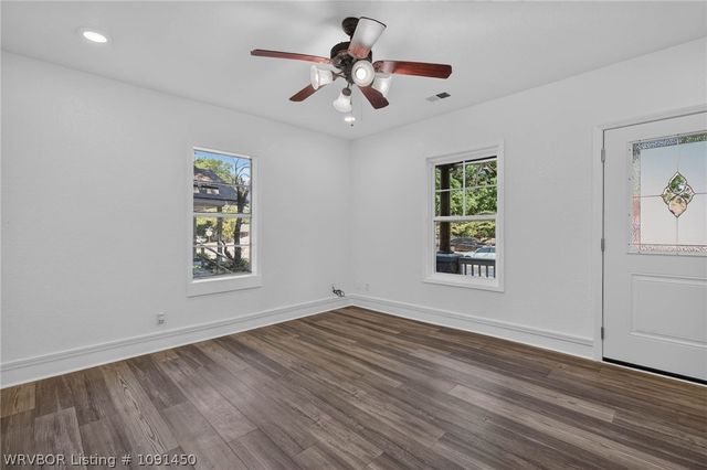 2704 N J Street, Fort Smith, AR 72901