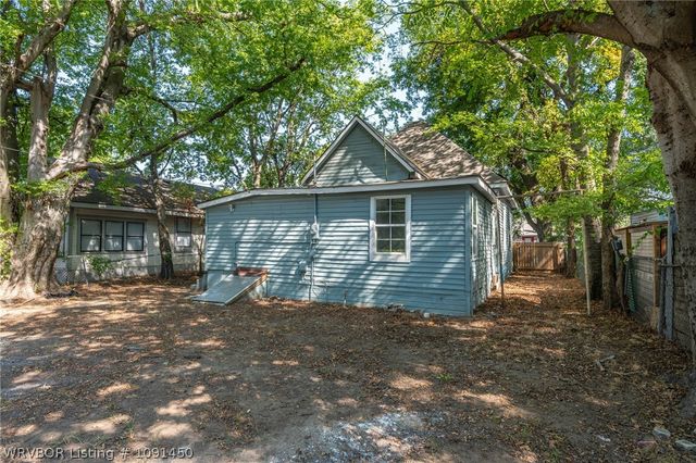 2704 N J Street, Fort Smith, AR 72901