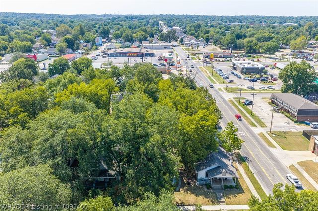 2704 N J Street, Fort Smith, AR 72901