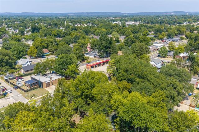 2704 N J Street, Fort Smith, AR 72901