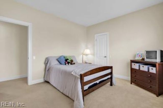 2001 Quarter Horse LN, Suffolk, VA 23434