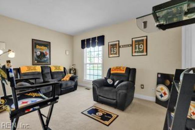 2001 Quarter Horse LN, Suffolk, VA 23434