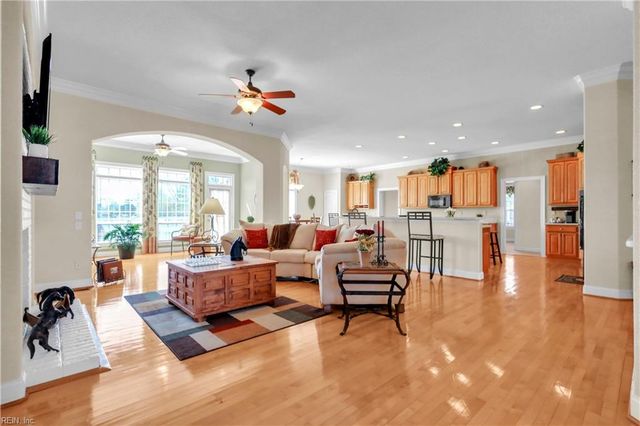 2001 Quarter Horse LN, Suffolk, VA 23434